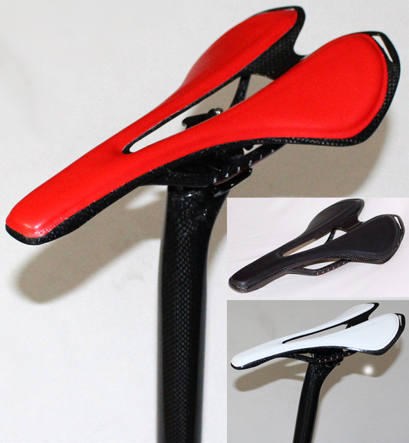 Selle velo noir et rouge