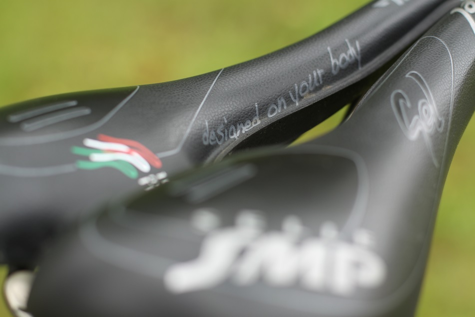 Selle de vélo smp trekking gel grand confort