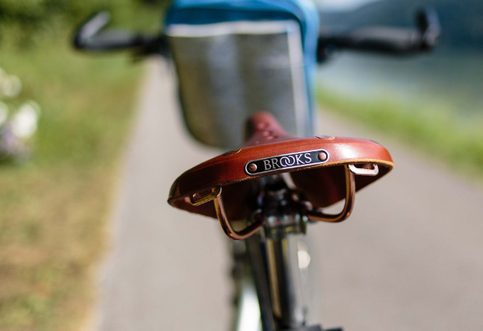 Selle de velo avec un trou