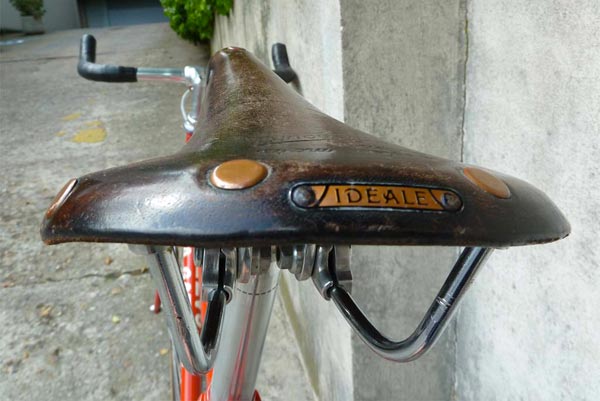 Selle fixie cuir