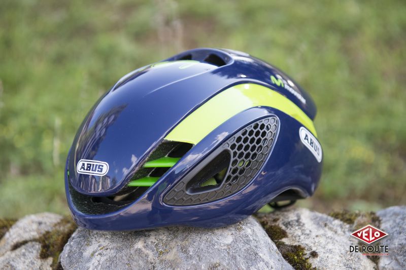 Casque velo route movistar