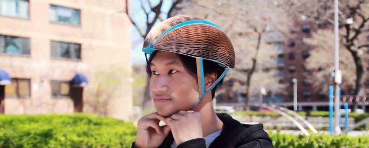 Casque en carton velo