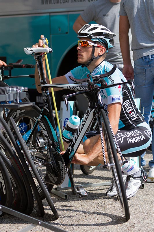 Casque cycliste equipe pro
