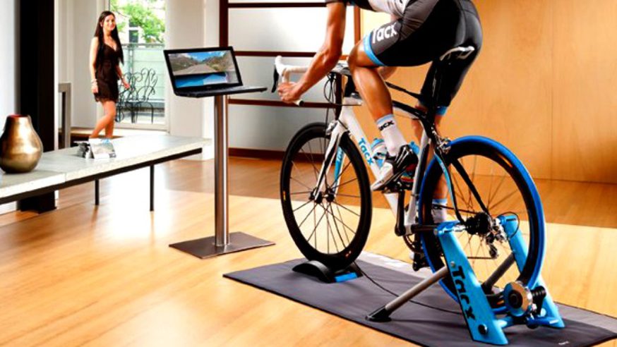 Cyclisme entrainement velo appartement