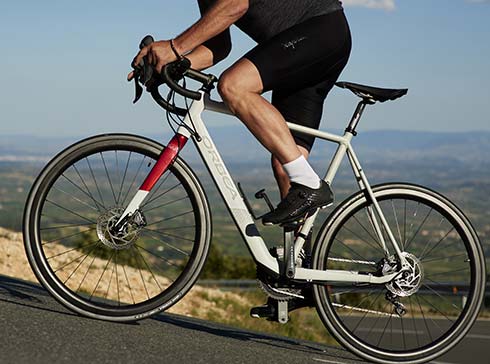 Velo electrique route giant