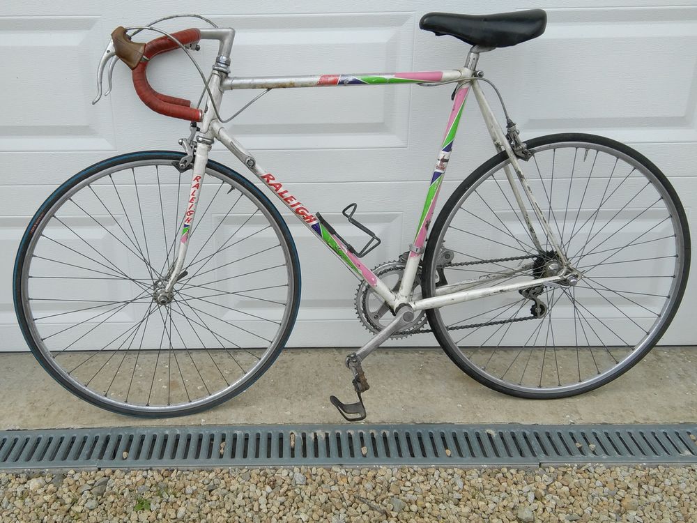 Velo de course raleigh occasion