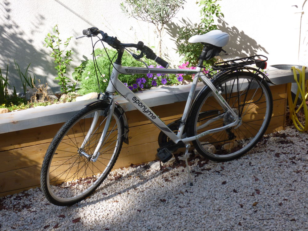 Velo femme occasion 84