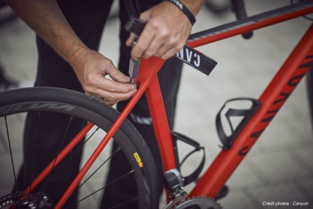 Tenue de velo occasion