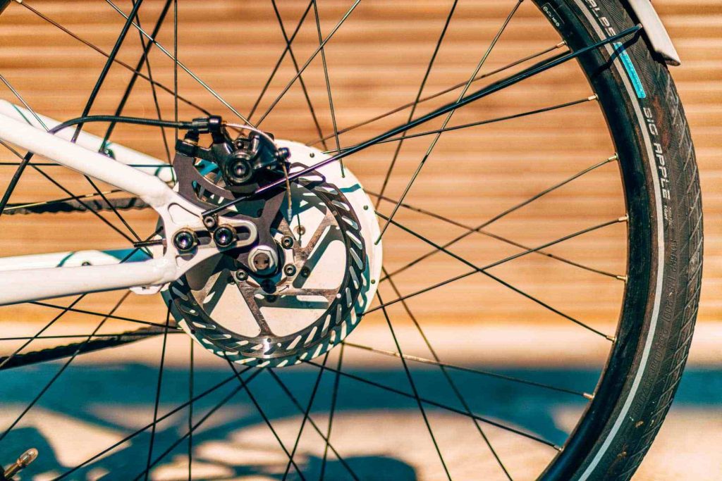 Velo electrique qui se recharge en descente