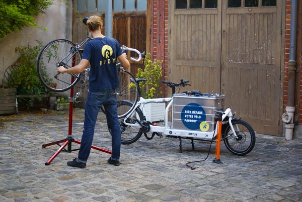 Réparateur vélo appartement