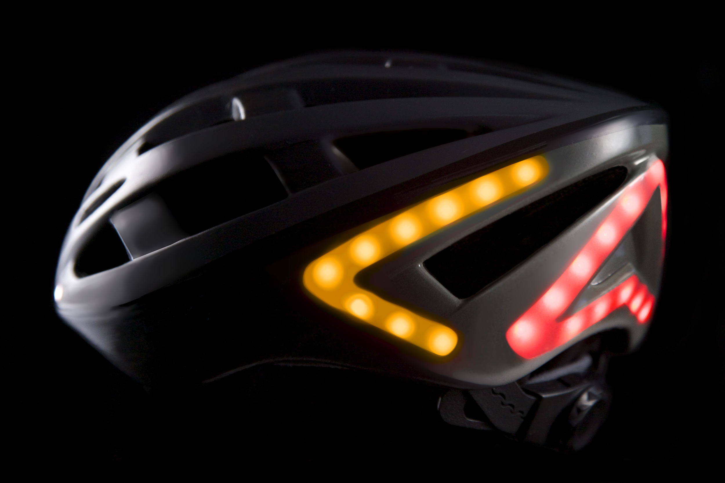 Casque velo retroviseur integre