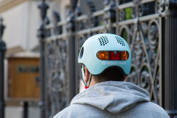 Casque velo high tech
