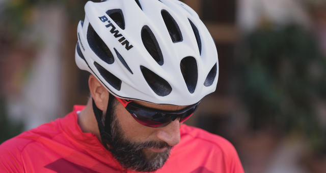 Regler casque velo