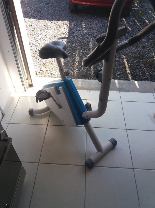 Vélo d appartement domyos vm 200