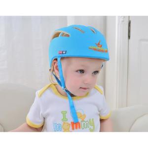 Casque pour bebe qui commence marcher