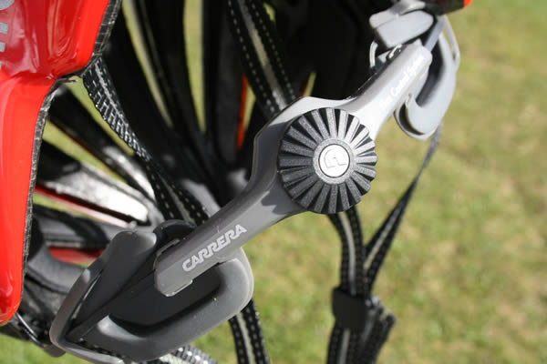 Casque velo carrera nitro