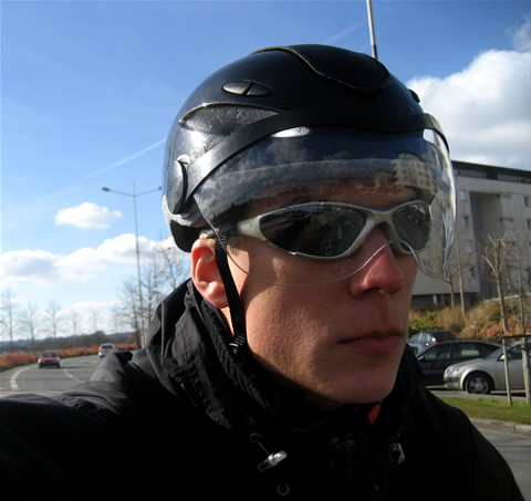 Casque velo avec visiere ekoi