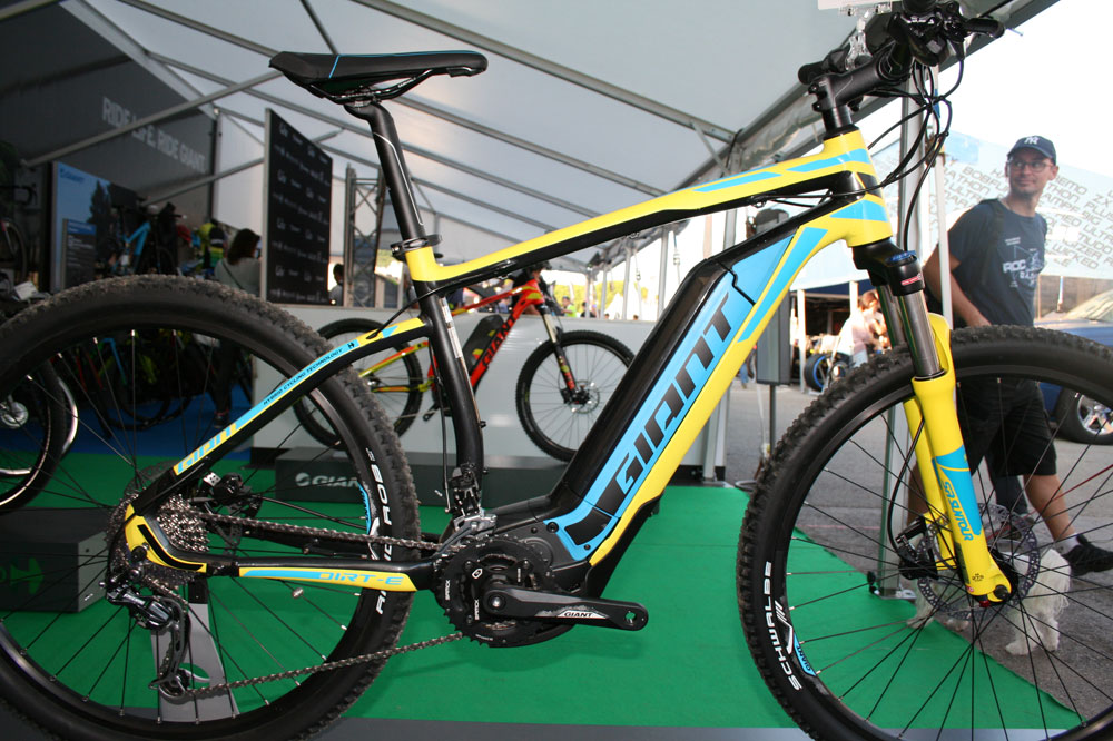 Velo assistance electrique giant