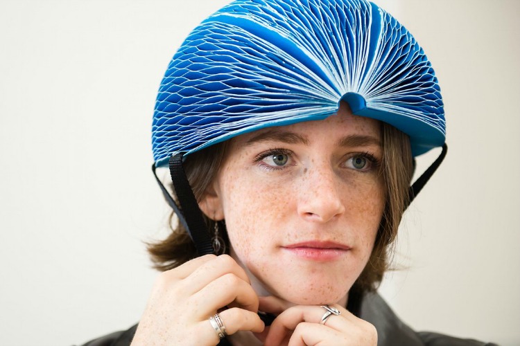 Casque velo que dit la loi