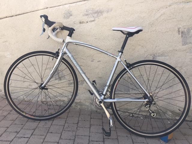 Velo femme specialized occasion