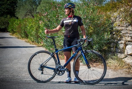 Casque vélo liv