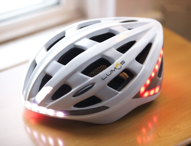 Casque velo clignotant