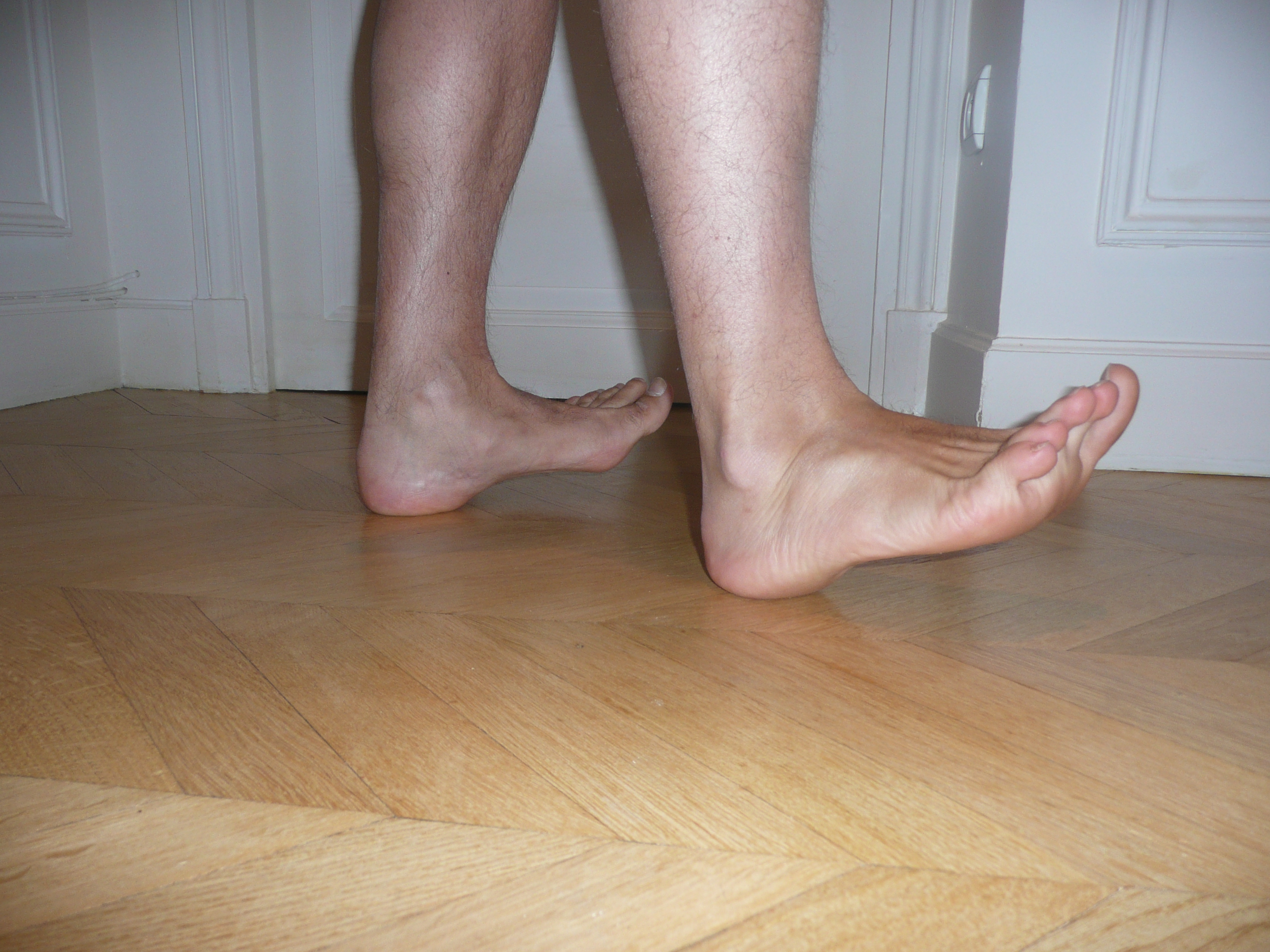 Entorse cheville velo appartement