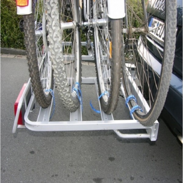 Porte 4 velo electrique attelage