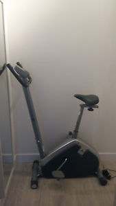 Velo d appartement domyos vm400