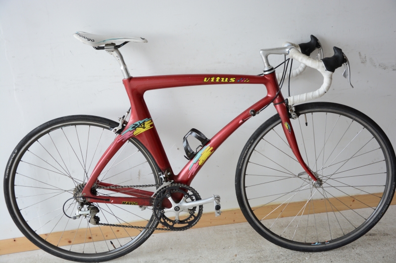 Velo vitus carbone occasion
