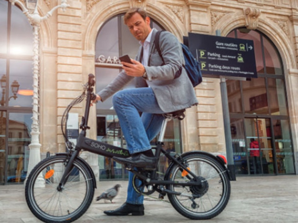 Velo electrique pliant feu vert