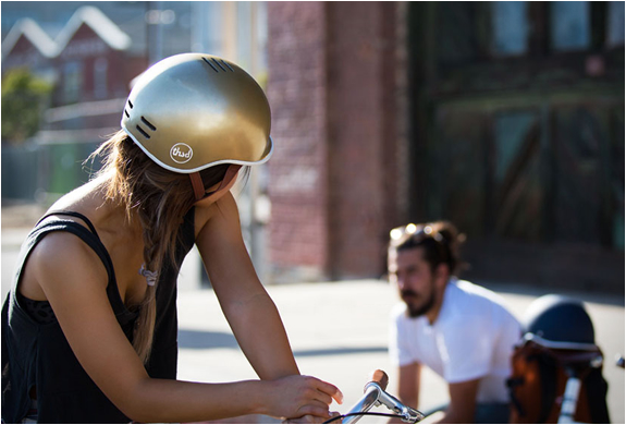 Casque velo thousand