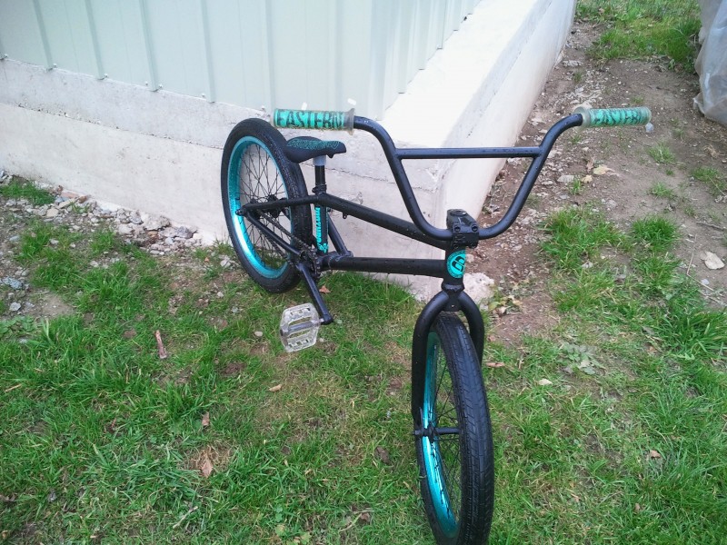 Velo d occasion bmx