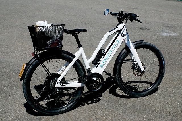 Un velo electrique doit il etre assuré