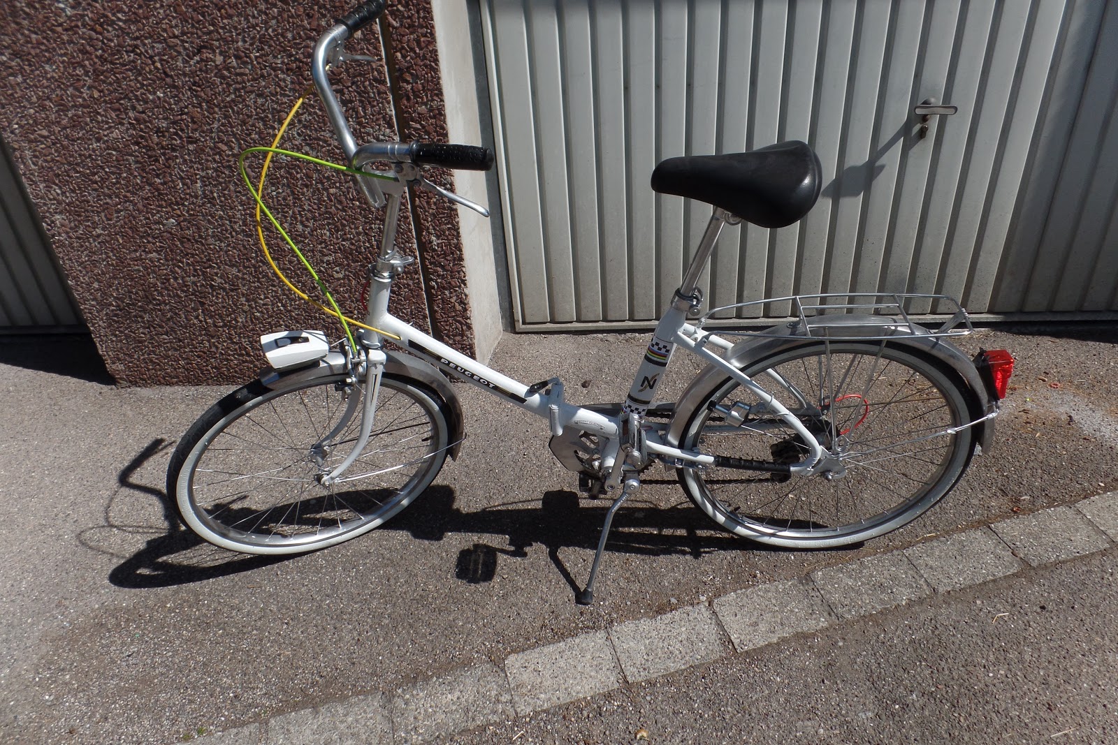 Vélo ancien pliant peugeot ns 550