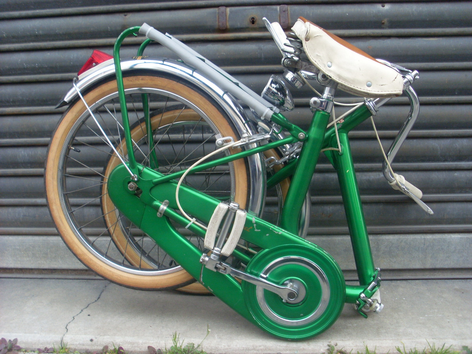 Vélo motoconfort pliant