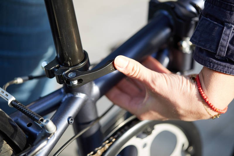 Vélo pliant tilt 120 bleu